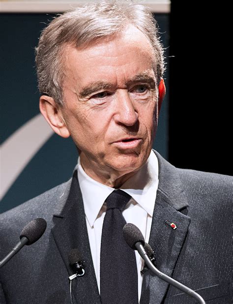 qui est le propriétaire de louis vuitton|Bernard Arnault — Wikipédia.